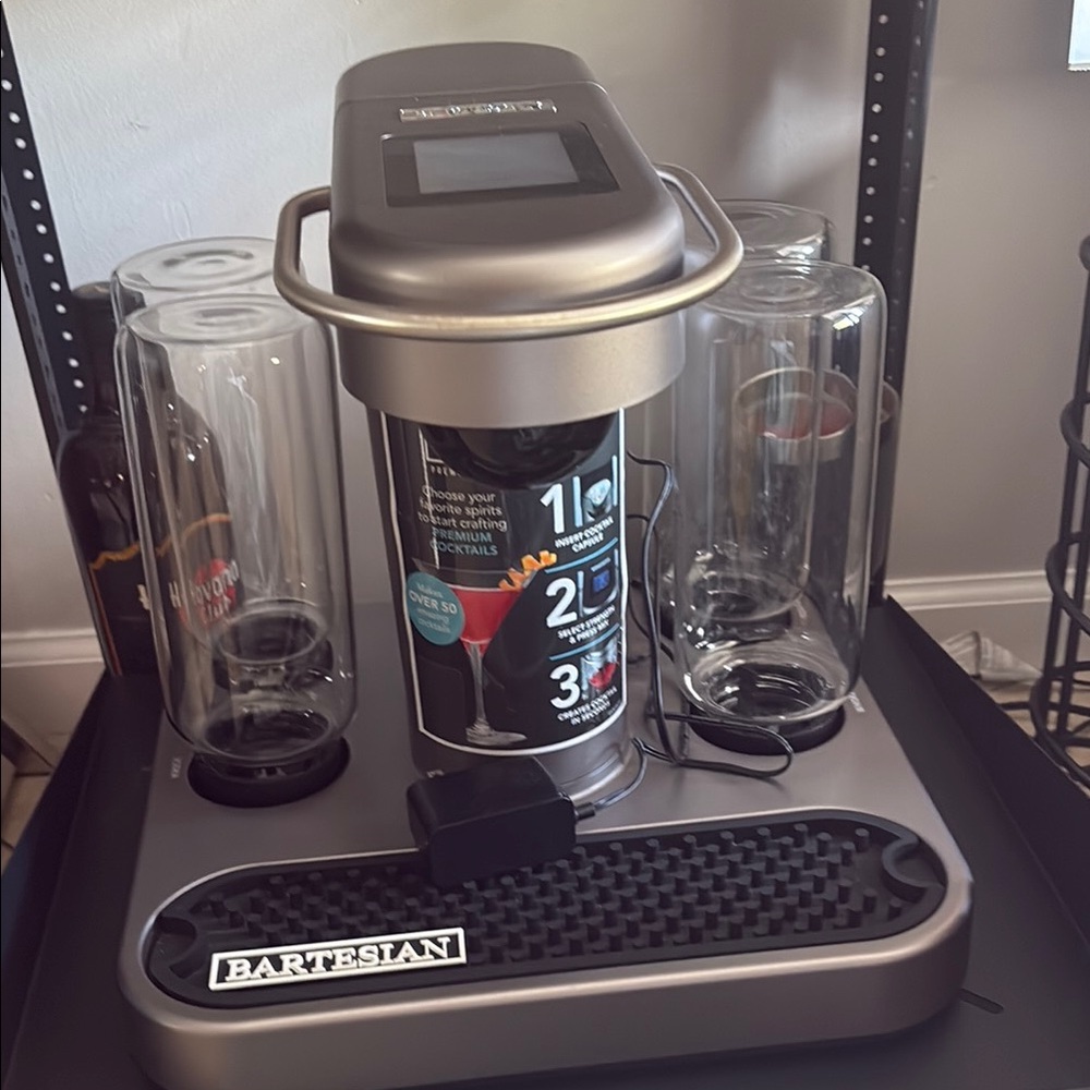 Premium Cocktail Machine in Silver